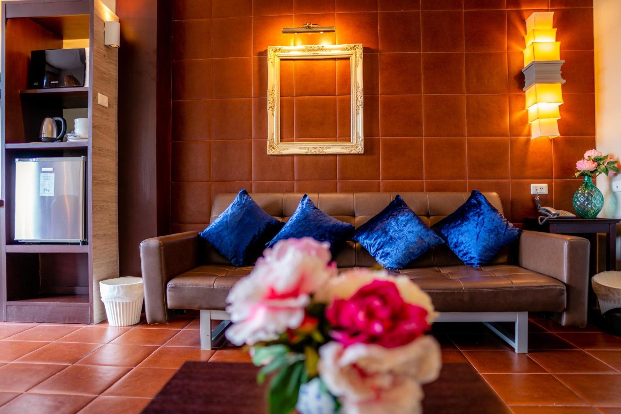 Sino House Phuket Hotel - Sha Plus Rum bild