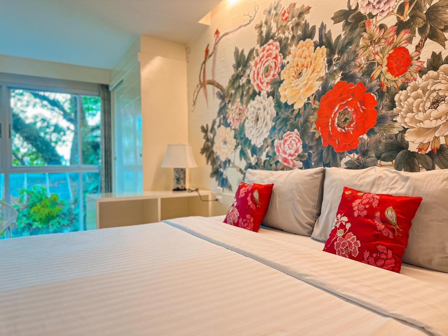 Sino House Phuket Hotel - Sha Plus Exteriör bild